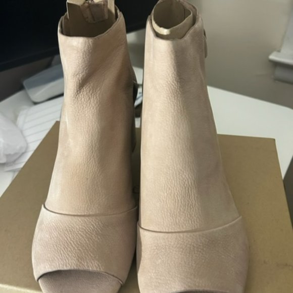 KENNETH COLE Open Toe CHARLENE BOOTIE GENTLE SOULS (NEW) (SIZE 9) - Picture 11 of 15